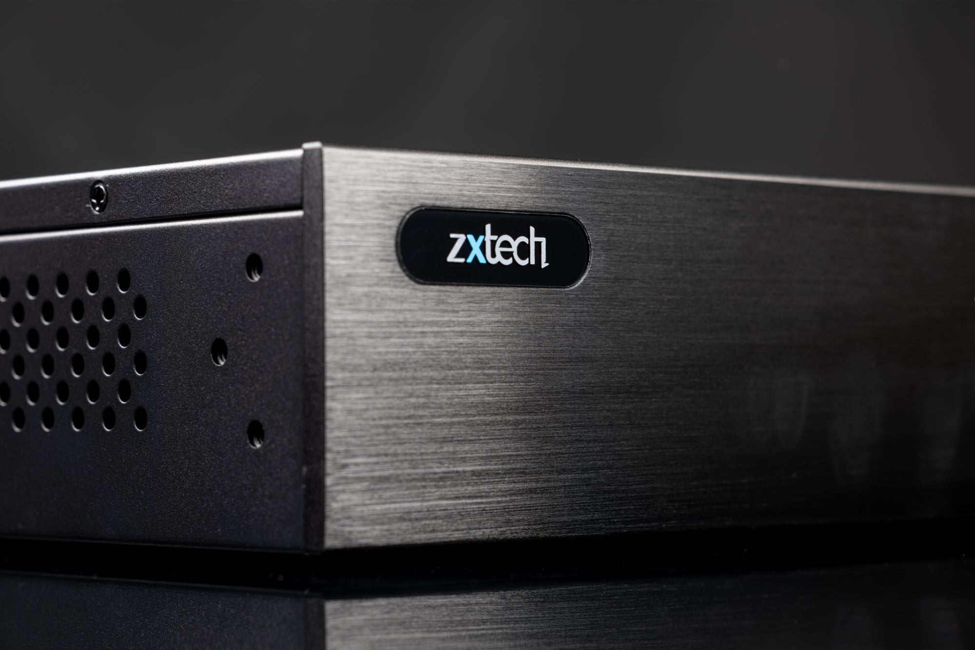 Zxtech Onyx 32 Channel 24-PoE Ports 40TB HDD Bays 12MP/4K CCTV High Definition Network Recorder