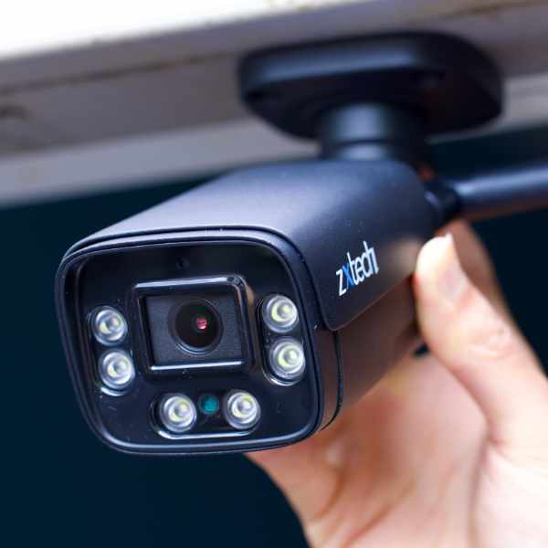 Outdoor CCTV Camera with Waterproof housing