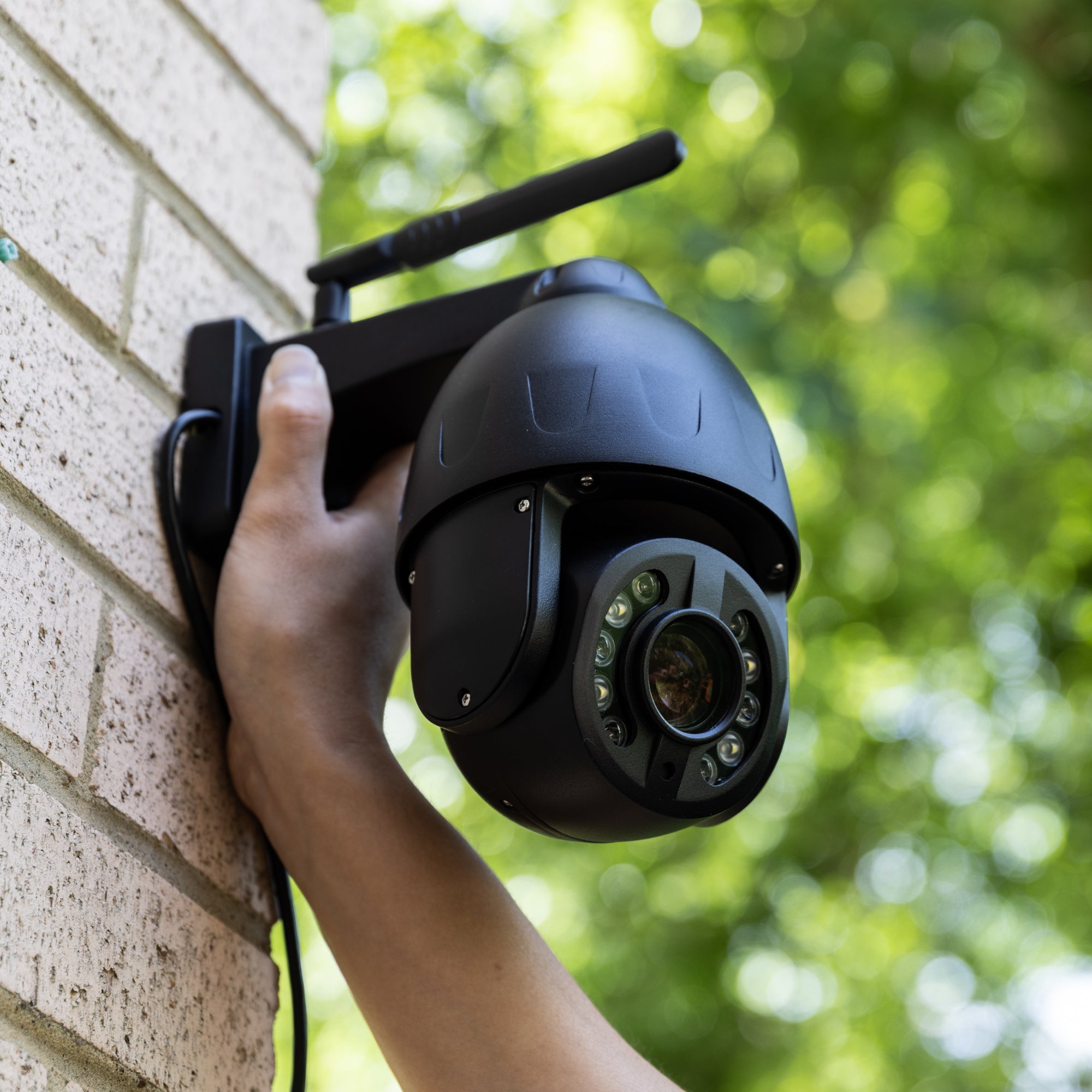 Wireless surveillance cameras with sales audio